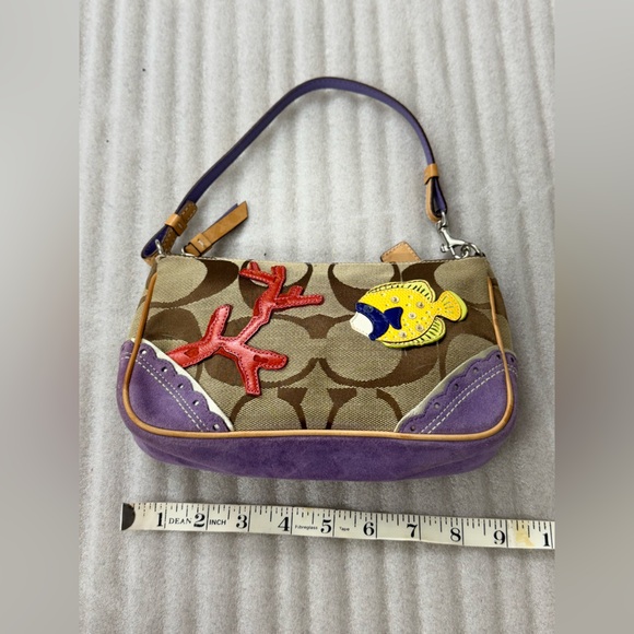 Coach Womens Hobo H05Q-1491 Limited Edition Signature Applique Fish Purse $ 228 - Picture 5 of 7